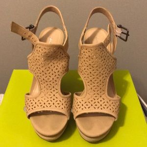 Gianni Bini Tulsah wedge in Pink Marble